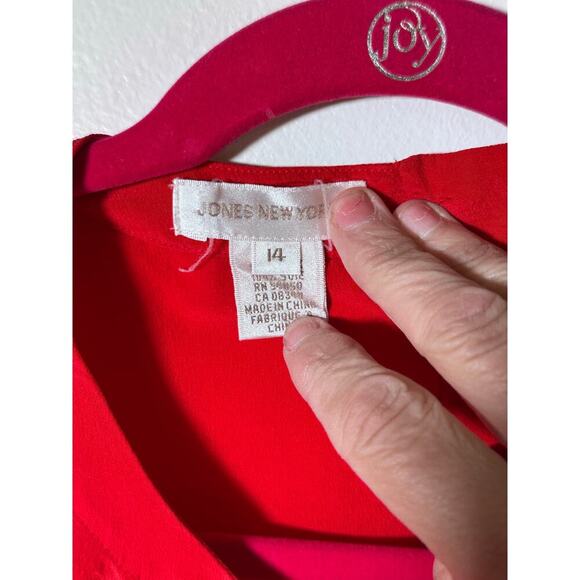 Vintage Jones New York Women's Red Thin Light Silk Blouse Top Size 14 - Picture 3 of 6
